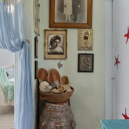 Gallery House *
